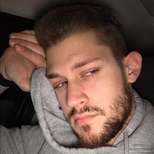 Meet your Posher, Johnny